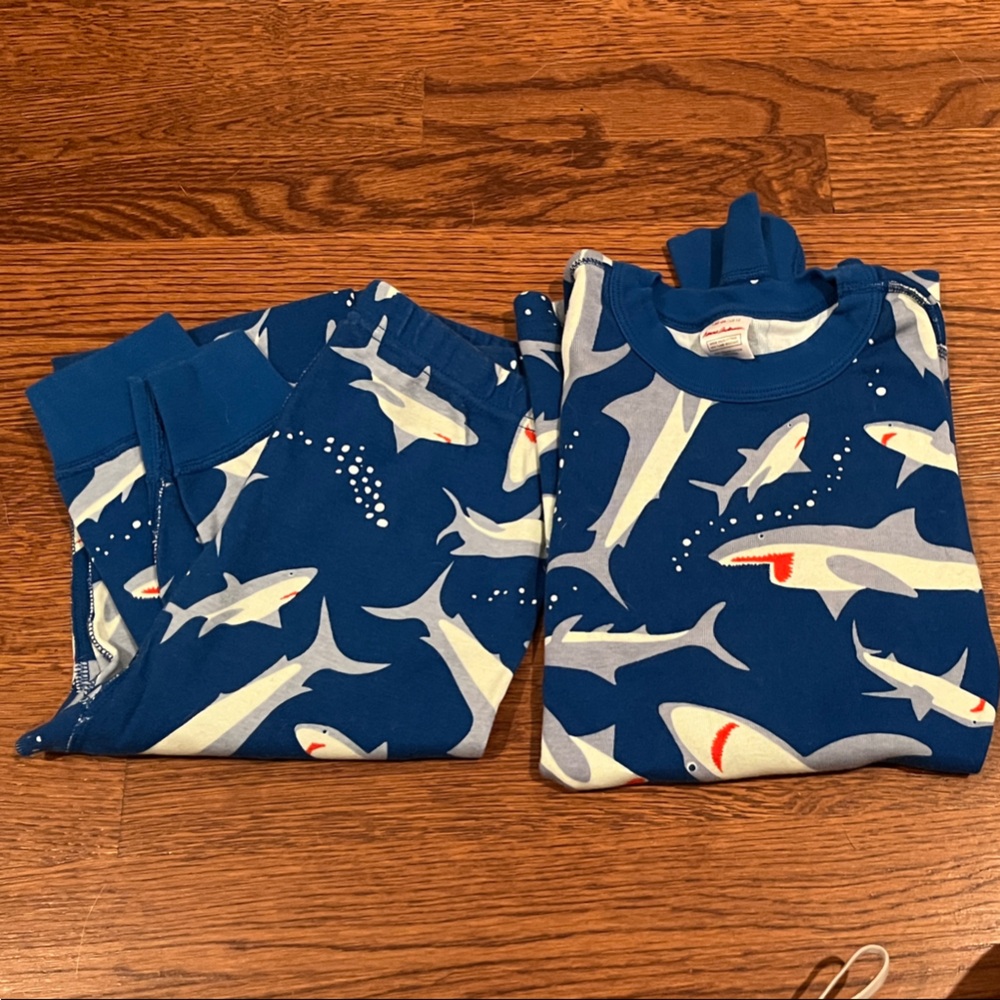 Hanna Andersson long-sleeve and pants shark pajama set